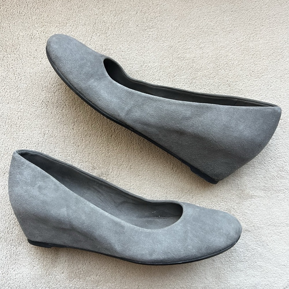 Stuart Weitzman Gray Suede Hidden Wedge Heels Pumps Women 6.5 Classic Minimalist